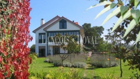 Casa palacio a la venta en Biedes