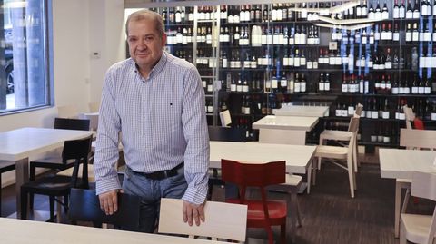 Javier Míguez, al frente de Las Bodeguillas, señala que los viernes 12 y 19 de diciembre son las fechas más codiciadas para las cenas navideñas