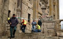 La detonaci�n tambi�n provoc� da�os en la fachada del convento del Carmen. 
