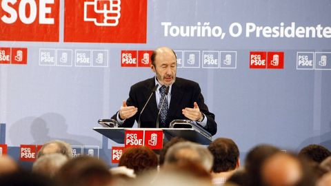  Mitin de apoyo a Prez Tourio en Ourense durante la campaa de las autonmicas del 2009