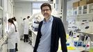 Roberto Brea, en su laboratorio del CICA.