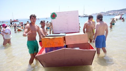 FESTA DA DORNA, REJATA DE EMBARCACIONS FEITAS A MACHADA E PAN DE MILLO EN COROSO