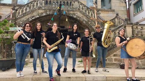 Brassica Rapa armar� hoxe festa pola tarde en Carballo