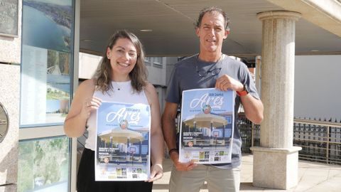 La concejala de Deportes de Ares, Alma Barr�n, y el t�cnico municipal del �rea, Javier S�nchez.