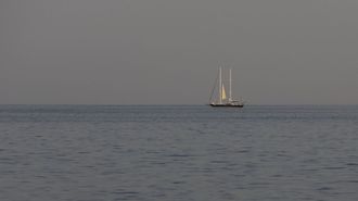 Un velero en una imagen de archivo