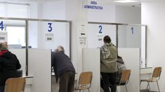 En los centros de salud, en la foto el ambulatorio Concepci�n Arenal, en Santiago, funciona el sistema de devoluci�n de llamadas CRM100