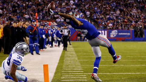 Odell Beckham de los New York Giants tras un touchdown en el segundo trimestre frente a los Dallas Cowboys en MetLife Stadium en East Rutherford, Nueva Jersey.