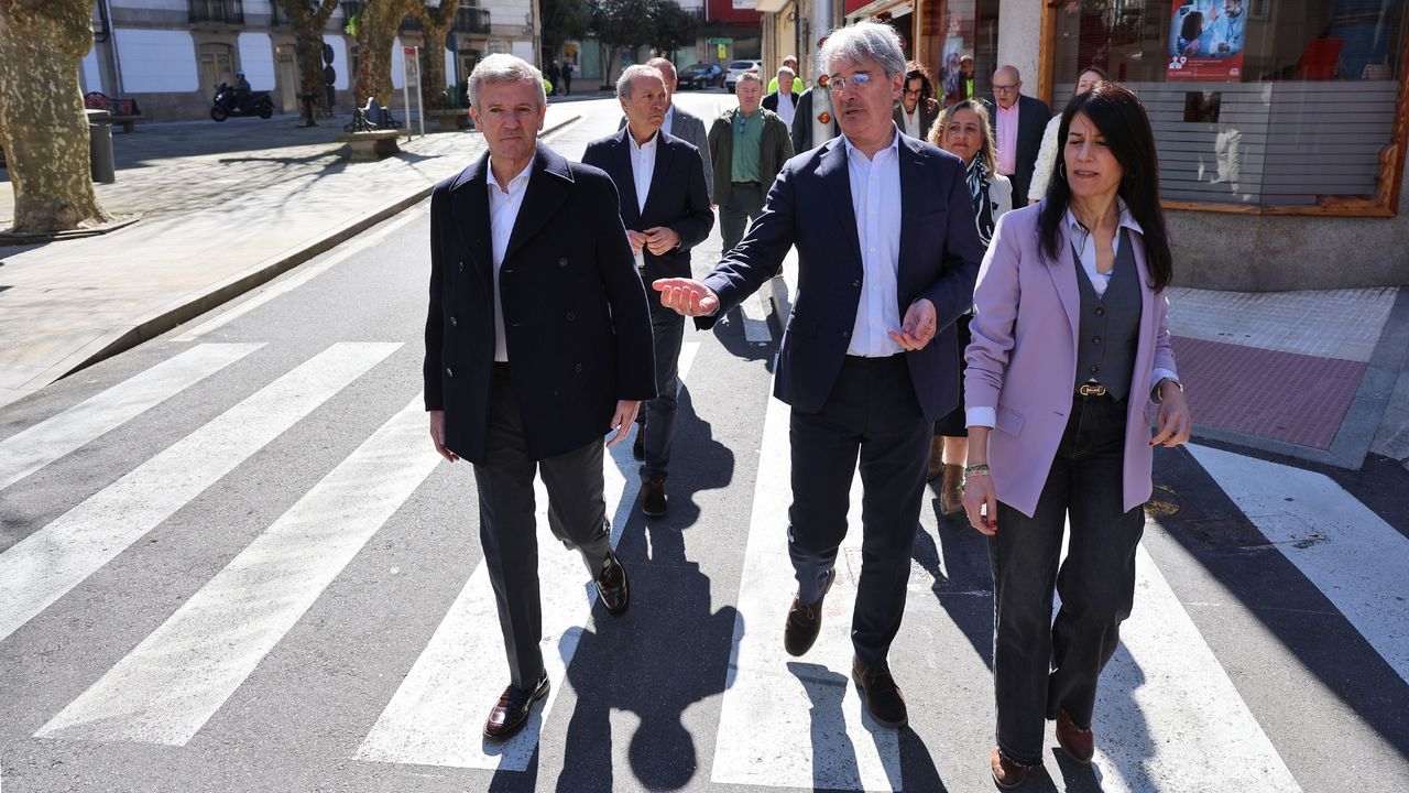 La arteria central Luis Antonio Mestre pertenece ya al Concello de O Grove