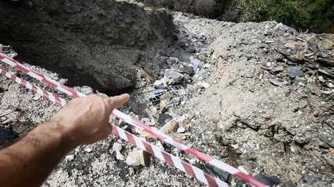 Las partes de la monta�a por donde baja el agua cuando llueve parecen cauces secos de torrentes en cuanto escampa