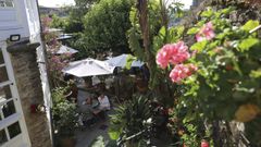 El hotel Costa Vella reabre hoy, y con �l su popular jard�n terraza