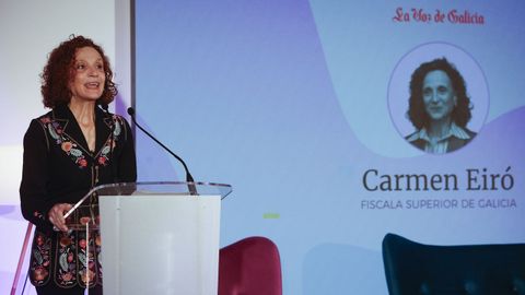 La fiscala superior, Carmen Eir�, durante su intervenci�n en el foro de La Voz de Galicia.