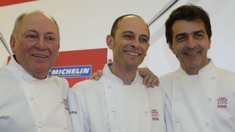 Rene Meilleu y su hijo Maxime Meilleur con Yannick Alleno
