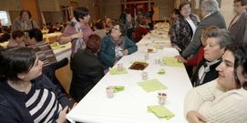 Chocolatada de mujeres de Xove en el Centro C�vico. 