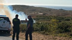 Guardia Civil en el incendio de una furgoneta en Valdovi�o