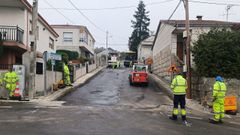 Obras en la pista de A Chaira en Barbads.