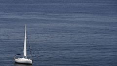 Un velero en la r�a de Vigo, en imagen de archivo