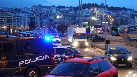 Fuerte presencia policial en la manifestacin de hoy de Vitrasa