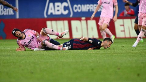 Playoff de ascenso entre Eibar y Oviedo en Ipur�a
