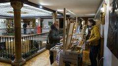 Mercadillo en el Liceo de Ourense