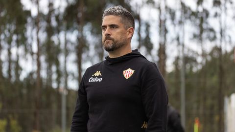 Pablo Torreira, entrenador del Sof�n