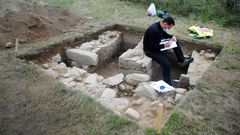 Restos de construcciones de la �poca romana que se pusieron al descubierto en los sondeos arqueol�gicos realizados en octubre en Proendos