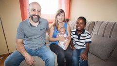 Steven y Bel�n, matrimonio lucense que particip� el pasado a�o en el programa de acogida.