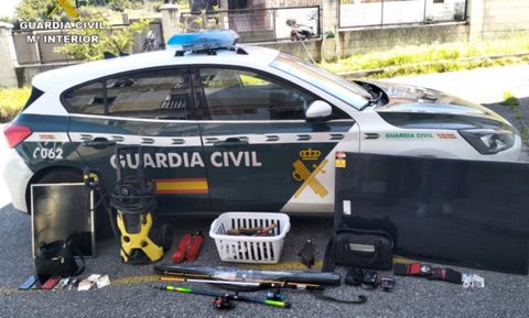 Imagen facilitada por la Guardia Civil tras las detenciones