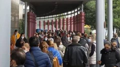 La larga cola para acceder a Parque Principado