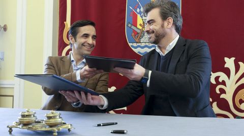 Jos� Manuel Rey y Diego Calvo el pasado 2 de febrero en el Concello de Ferrol, durante la firma del convenio.