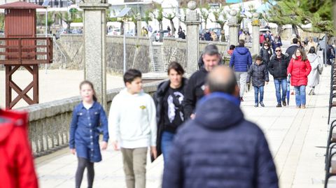 Ambiente de paseo maanero en Silgar. 