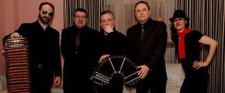 El conjunto de m�sica argentina +Tango debuta esta noche en el Araguaney y ma�ana en Bertamir�ns.
