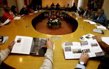 La publicaci�n sobre el Consello Social repasa de manera fotogr�fica sus 25 a�os de historia.