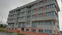 Edificio en las afueras de Foz, en Marz�n, donde se venden ocho pisos por entre 42.000 y 51.000 euros