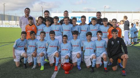 Entre los compa�eros de generaci�n de Davila est�n los jugadores del Fortuna Anxo Rodr�guez y Lucas Anta��n o el del Madrid Bryan Bugar�n.