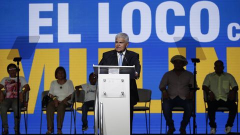 Jos Ral Mulino, en el cierre de su campaa electoral, en Ciudad de Panam