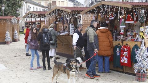 Varios de los puestos del Nadalmente Lucense