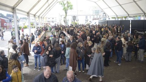 La fiesta se traslad a la Praza do Cebreiro por las lluvias