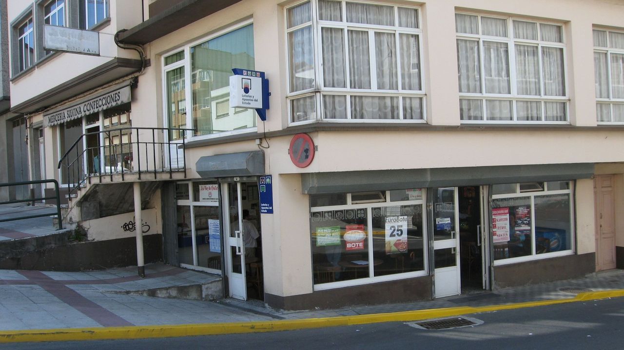 El primer premio del sorteo del jueves de la Lotería Nacional, sellado en el Bar Grandal de Narón