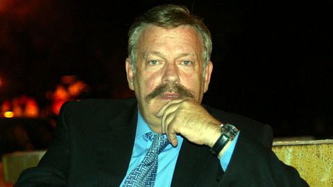 Siempre con su inconfundible bigote. En la imagen, en Madrid en el a�o 2002