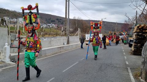 Desfile de entroido en Vilario de Conso