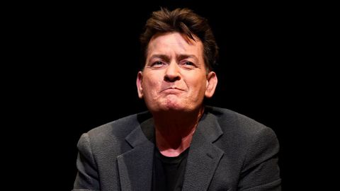 Charlie Sheen (a favor de Donald Trump). El actor descendiente de antepasados gallegos protagoniza teleseries y esc�ndalos de todo tipo en EE.UU.