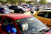 En el arenal de O Vao el descontrol de los estacionamientos de coches todav�a es mayor .