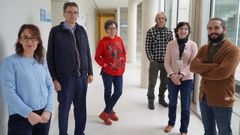 sena.Mar�a Antonia Se�ar�s, la segunda por la derecha, con su grupo de investigaci�n del CICA