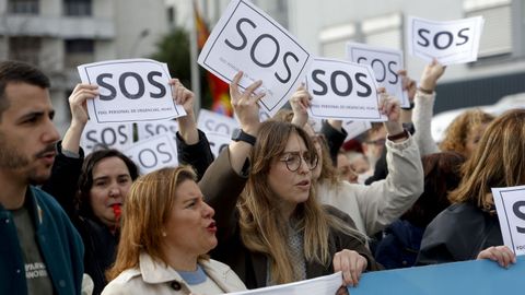 Protesta en el Chuac por las agresiones a profesionales sanitarios.