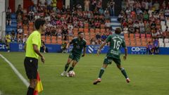 Migue Leal y Ra�l Blanco en el derbi frente al Lugo