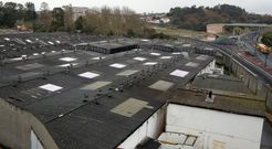 El convenio dibujaba un horizonte m�ximo de 700 viviendas en bloques de siete alturas en la antigua f�brica, a un paso de la playa. 