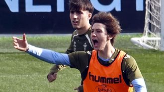 Fer L&oacute;pez, entrenando con el Celta en la Cidade Deportiva Afouteza.