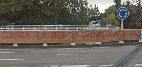 Pancarta contra David Guerra