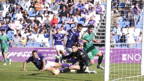 El Racing finaliz� una docena de ocasiones en la segunda parte y se march� de vac�o de Guadalajara. 