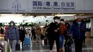 Pasajeros chinos en el aeropuerto de Pek�n